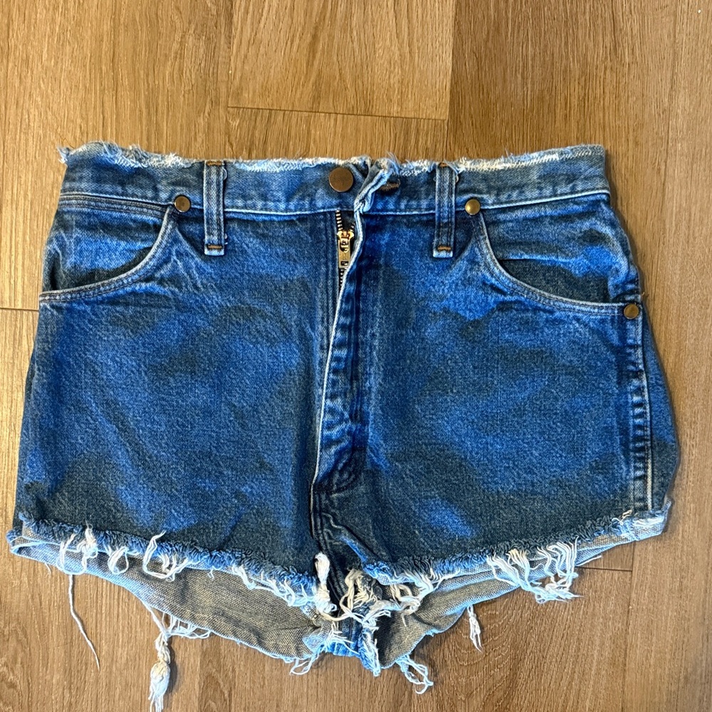 Wrangler Distressed Blue Denim Cutoff Shorts Size 26